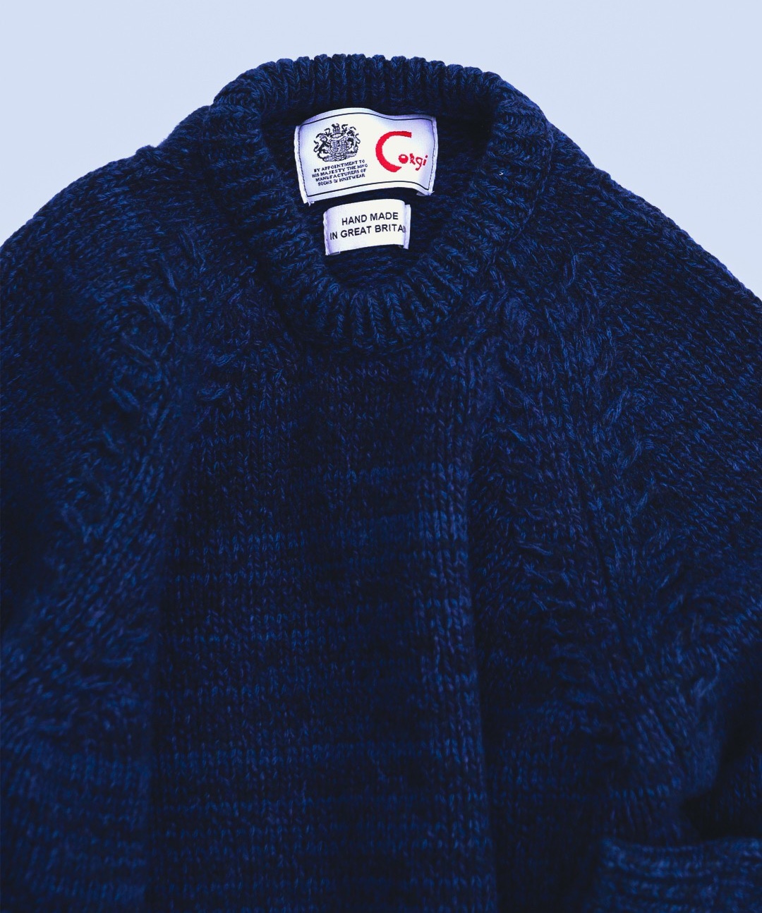 CORGI EXCLUSIVE RAGLAN LOOP PULLOVER