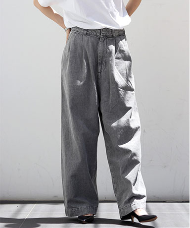 【R&D.M.CO-/アールアンドディーエムコー】Faded Gray Denim Tuck Wide Pants