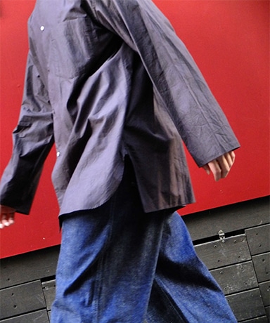【blurhms/ブラームス】Chambray Stand Collar Cuffless Shirt