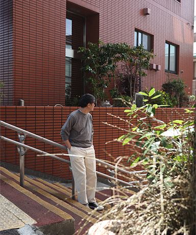 Ex.Choma Crew  Size 4