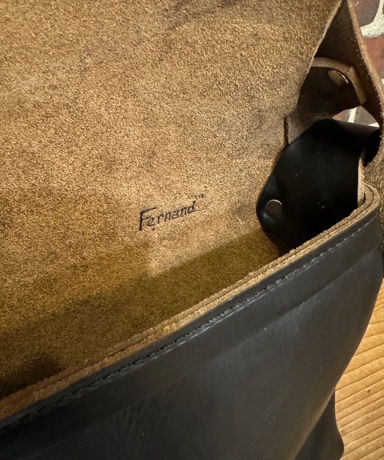 FERNAND LEATHER / フェルナンドレザー Horizontal I Pad Latch Pouch 20240819