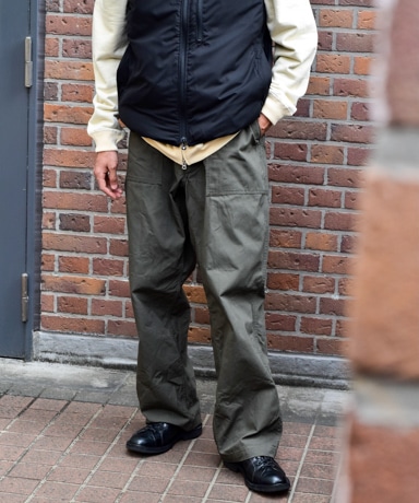 美品✨◆BERGDORF GOOD MAN◆48万 コットンピケ セットアップ 美品✨◇BERGDORF GOOD MAN◇48万 コットンピケ セットアップ