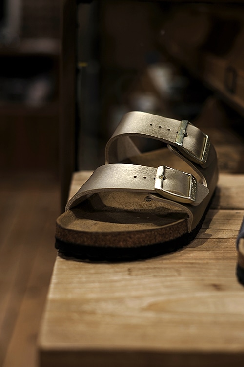 BIRKENSTOCK-Arizona series in stock.
