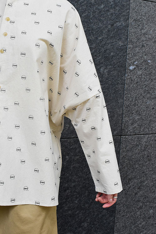 トップス R&D.M.Co- NURSERY PRINT BUGGY SHIRT R&D.M.Co- NURSERY PRINT BUGGY SHIRT - メルカリ