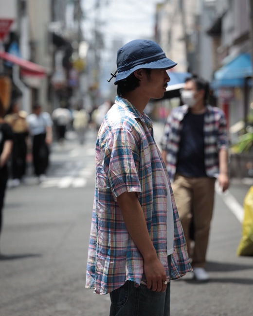 INDIVIDUALIZED SHIRTS 別注 Regular Collar S/S Shirt(Linen) [Pink×Blue]