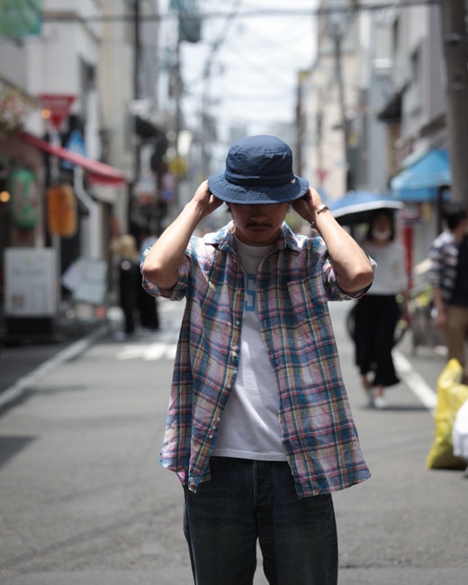 INDIVIDUALIZED SHIRTS 別注 Regular Collar S/S Shirt(Linen) [Pink×Blue]