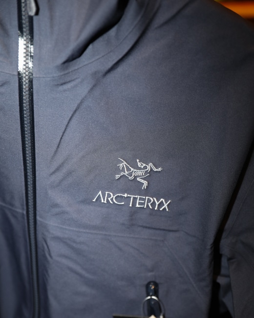 ARC'TERYX Beta Jacket [Black Sapphire]