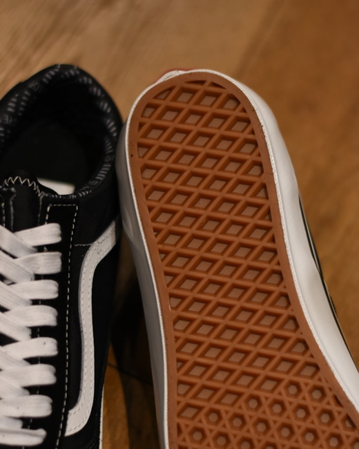 VANS Lx Old Skool Gore-Tex [Black/True White]