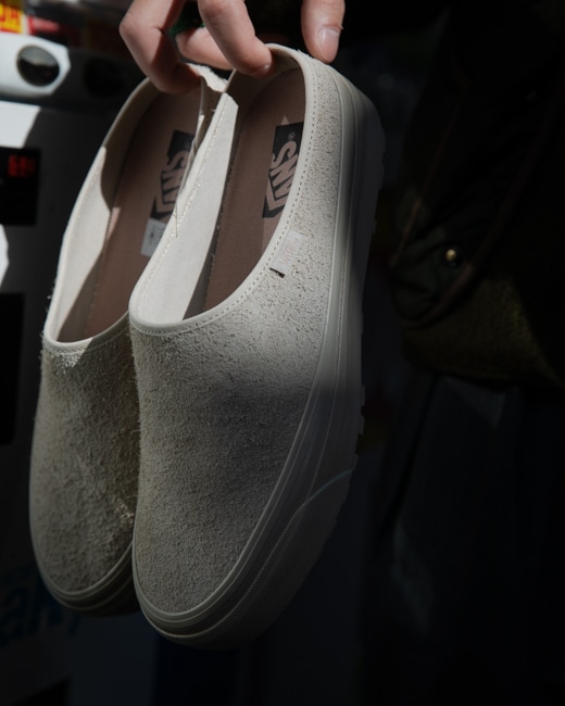 【関税込み】Vans ベージュ LX Mule Style 17 スニーカー Beige LX Mule Style 17 Sneakers by Vans on Sale
