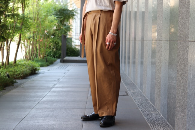blurhms [ ブラームス ] BELTED CHINOS