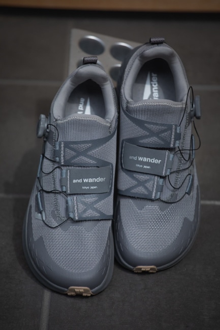 and wander × altra W TIMP 5 BOA AW スニーカー and wander Altra x and Wander Timp 5 BOA - Gray | Trail