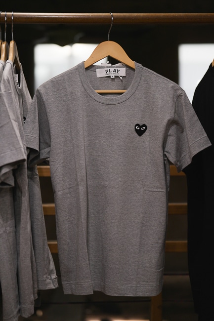 プレイコムデギャルソン　灰色　Lサイズ グレー-プレイ・コムデギャルソン（Play Comme des Garcons