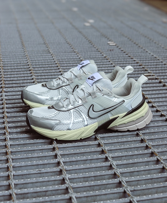 NIKE [V2K Run]