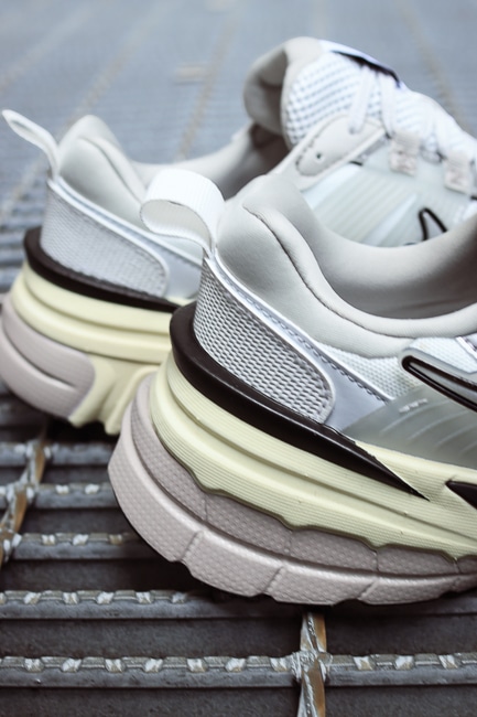 NIKE [V2K Run]