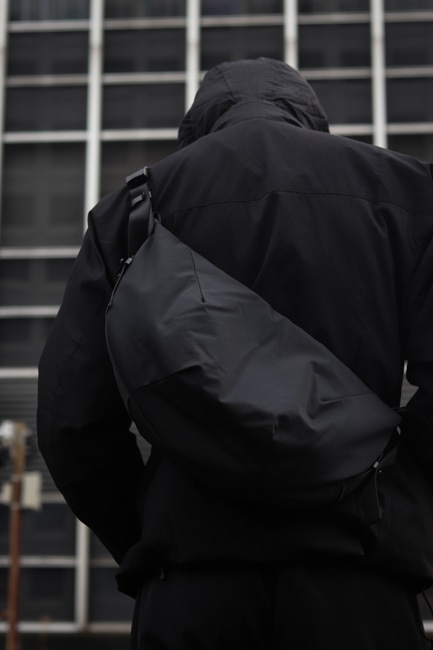 バッグ Blankof for Graphpaper Small CrescentBag Graphpaper - Blankof for GP Small Crescent Bag / BLACK