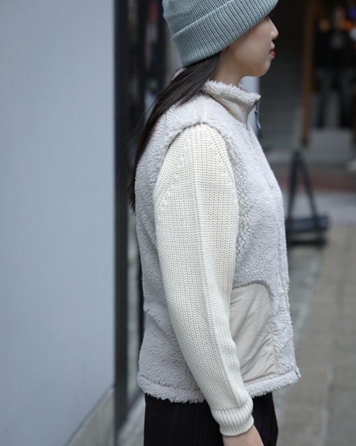 Patagonia キッズ レトロｘ ベージュ5T 97cd013-01497-01b.jpg