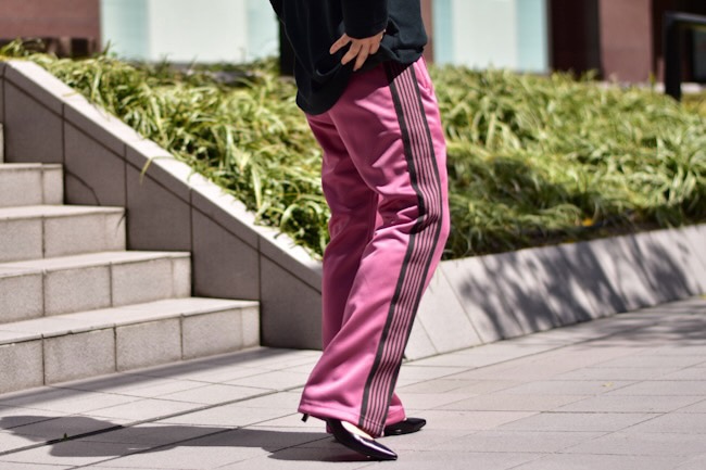 NEEDLES/ニードルズ Boot Cut Track Pant - Poly Smooth [Smoke Pink 